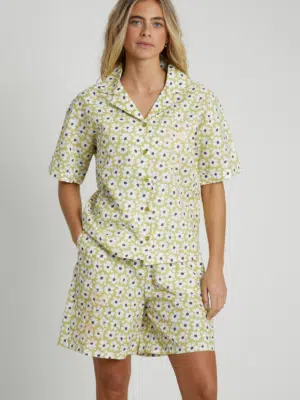 Native Youth Bluse mit Blumen hellgrün