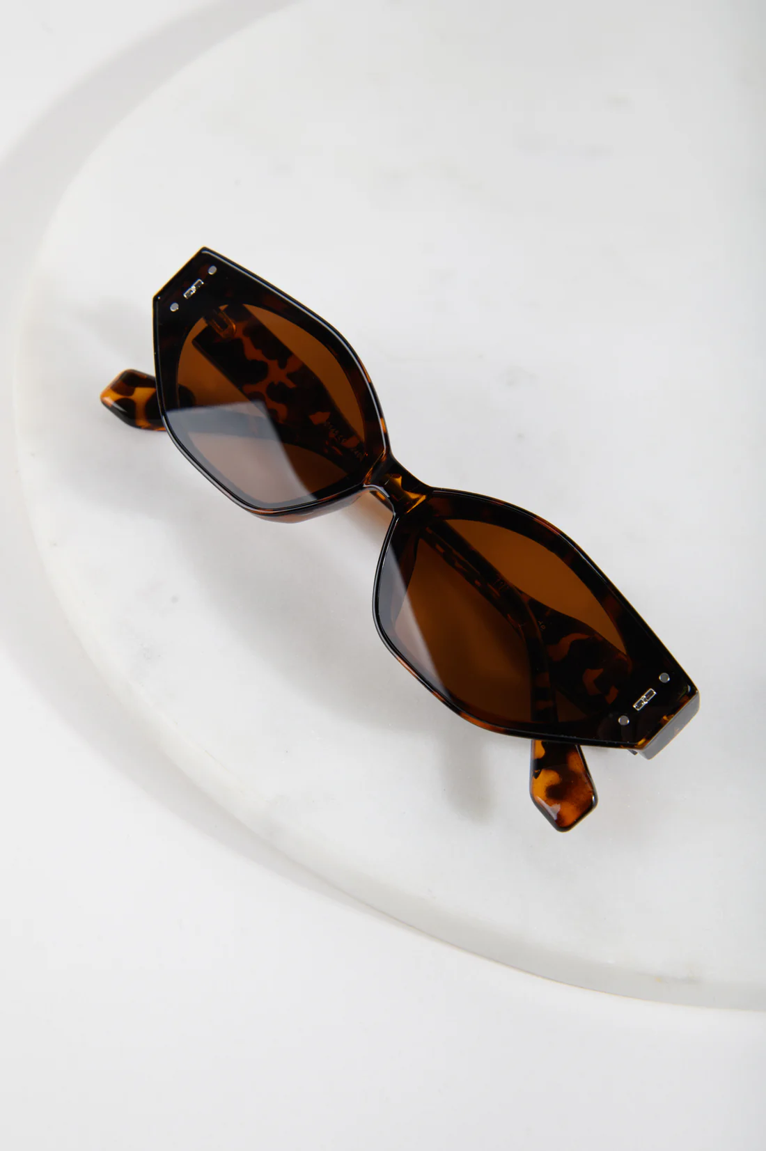 24 Colours Sonnenbrille tortoise